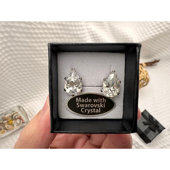 Pear Cut Swarovski Crystal Stud Earrings Silver-Tone Gift Box Included - NEW - Picture 7 of 7